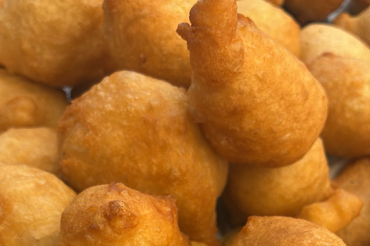 Buñuelos artesanos de Churrería Marga en Valladolid